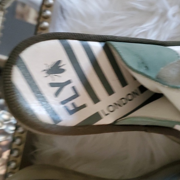 Fly London Sage Green White Platform Heel Wedges Fun Sandals - Picture 8 of 16